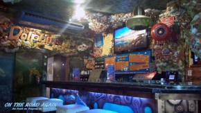 Dolphins Coffeeshop Bar
