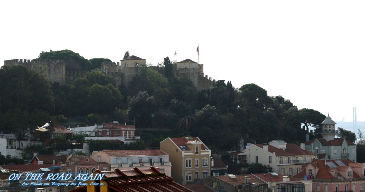 Castelo de Sao Jorge vom Miradouro Sophia de Mello aus