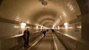 Röhre alter Elbtunnel Hamburg