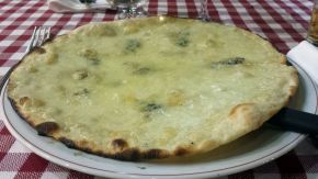 Pizza Quattro Formagi, La Fiorentina, Rom