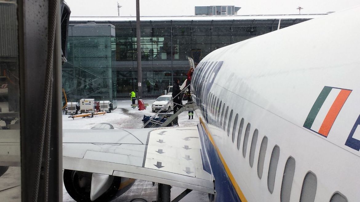 Ryanair Nottreppe statt Gangway