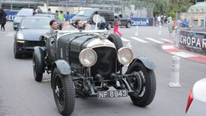 Alter Bugatti auf der Avenue de Monte Carlo