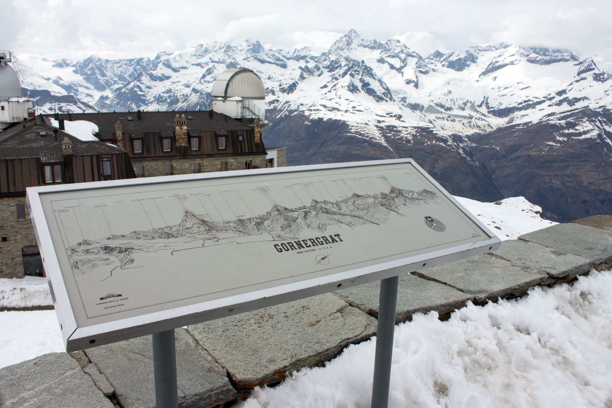 Übersichtstafel Aussichtsplattform Gornergrat