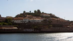 Kleiner Hügel am Douro, Porto