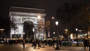 Champs Elysee 4 - Arc de Triumphe