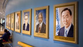 Portraits der Generalsekretäre der Vereinten Nationen