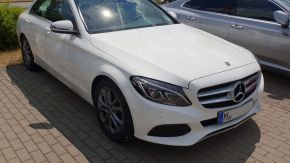 Mercedes Benz C220d Limousine in weiß