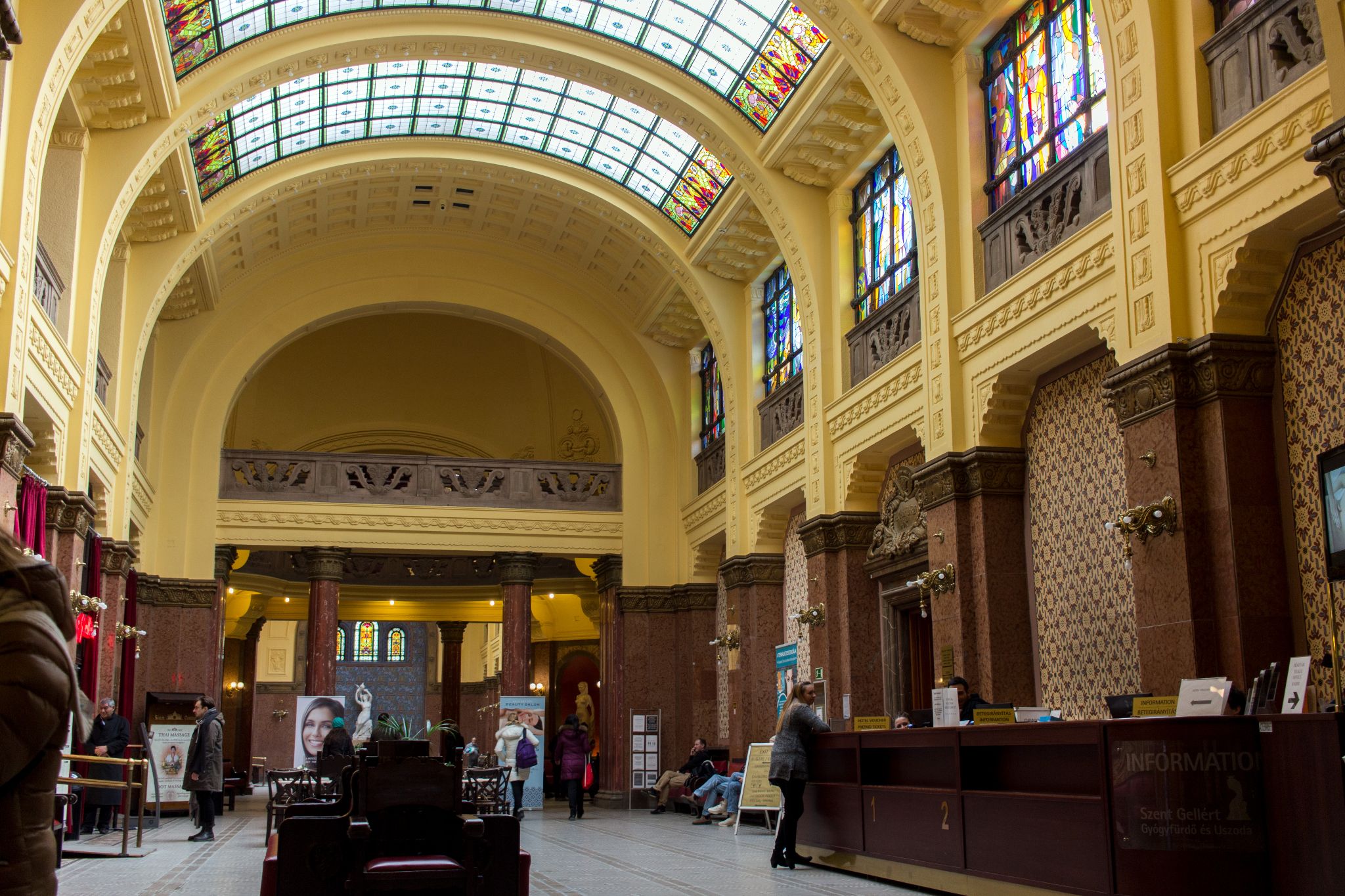 Vorhalle im Gellért-Bad, Budapest