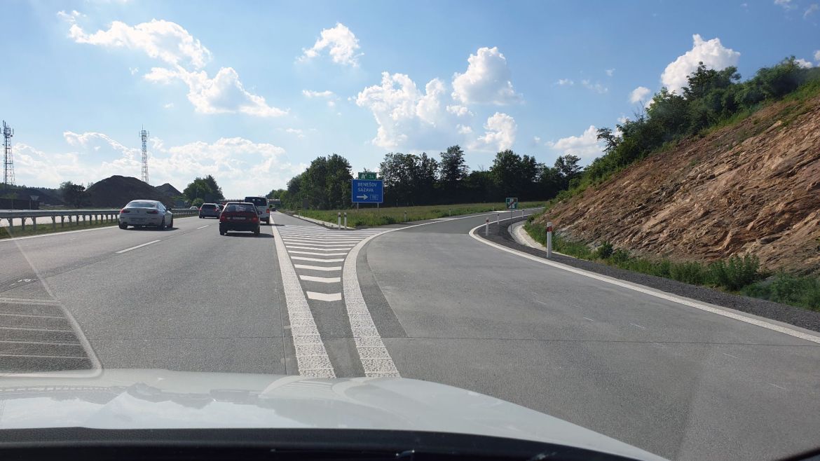 Autobahnabfahrt in Tschechien