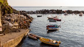Boote im Hafen von Riomaggiore, Cinque Terre