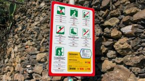 Warnschild Cinque Terre Wanderpfad