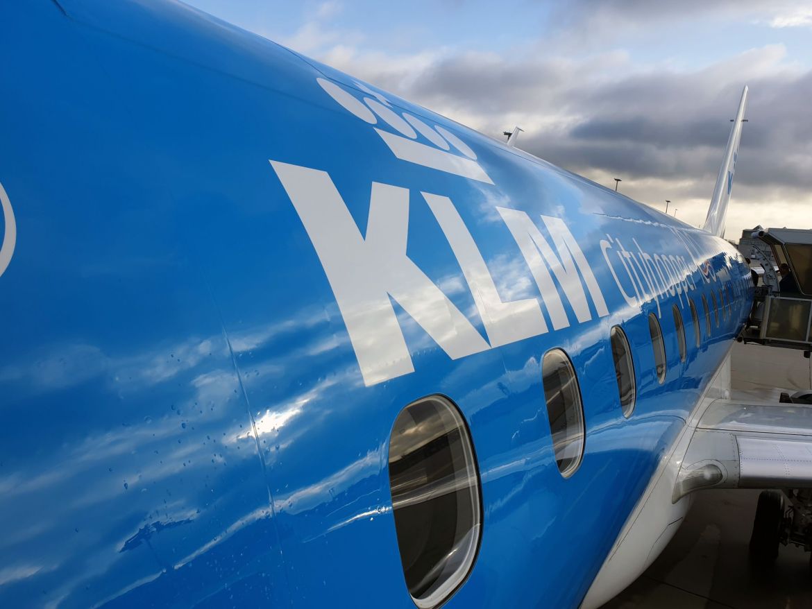 KLM Flugzeug am Flughafen Dresden