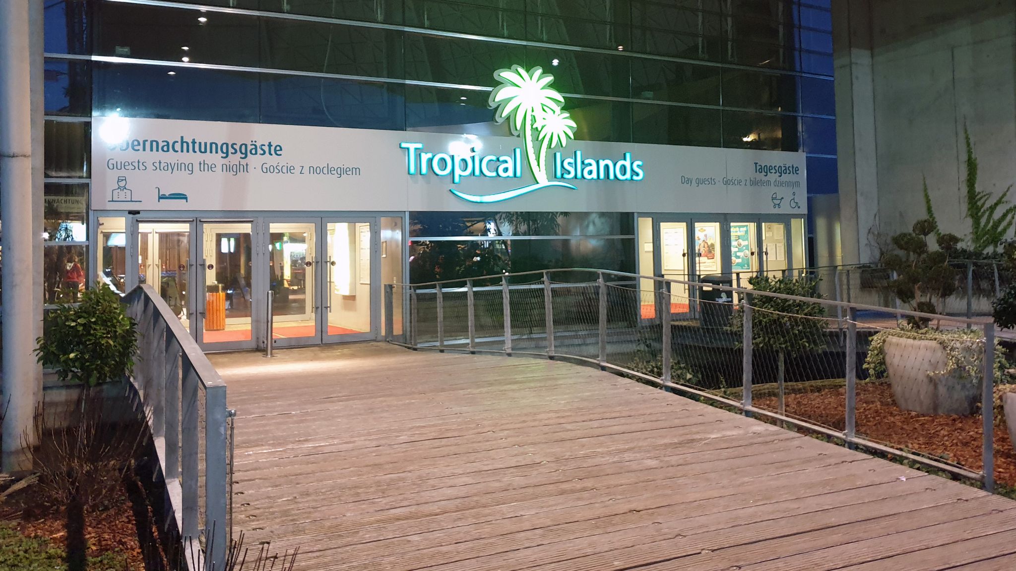 Tropical Islands Eingang