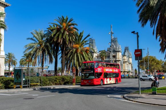 Barcelona City Tour Bus am Hafen
