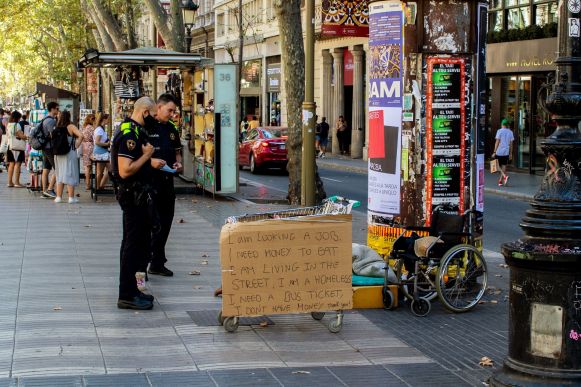 Obdachloser auf den Ramblas, Barcelona
