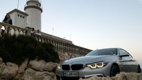 BMW 440i am Cap Formentor vor dem Leuchtturm