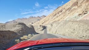Auf dem Artists Drive im Death Valley