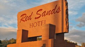 Schild Red Sands Hotel, Torrey, Utah