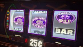 Slotmachine knapp am Jackpot Vorbei, Resortsworld-Casino, Las Vegas