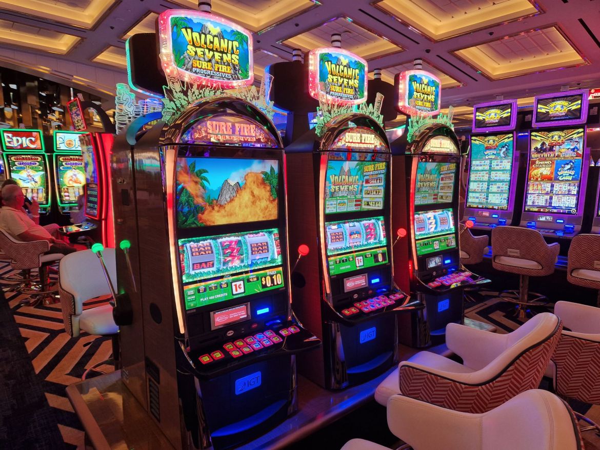 Volcanic Sevens Spielautomaten im Resorts World Casino, Las Vegas