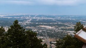 Flachland hinter Denver, The Great Plains, Colorado, vom Lookout Mountain aus