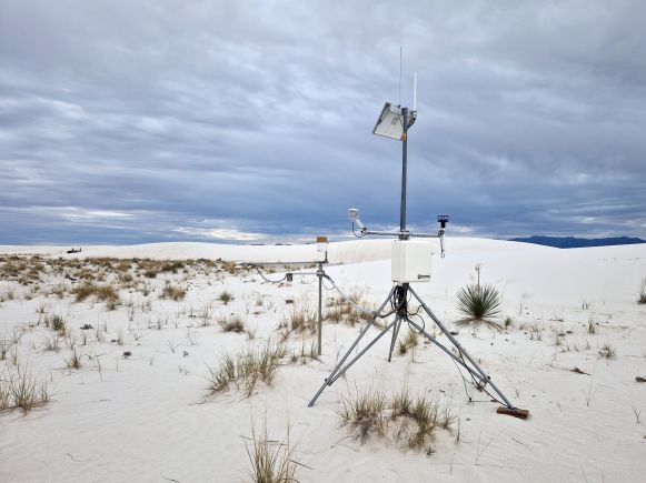 Messstation im White Sands National Park, New Mexico