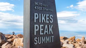Pikes Peak Summit Schild, Colorado
