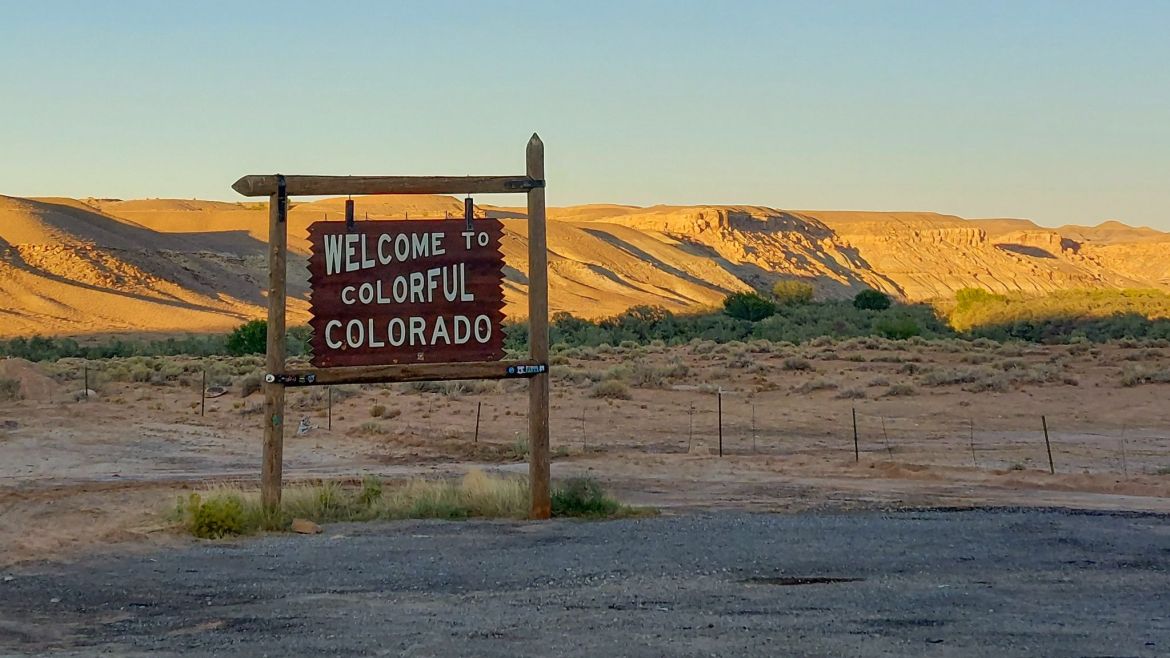 Welcome to Colorful Colorado, Schild bei Four Corners