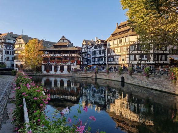 Kanal im Viertel Petit France in Straßburg, Frankreich