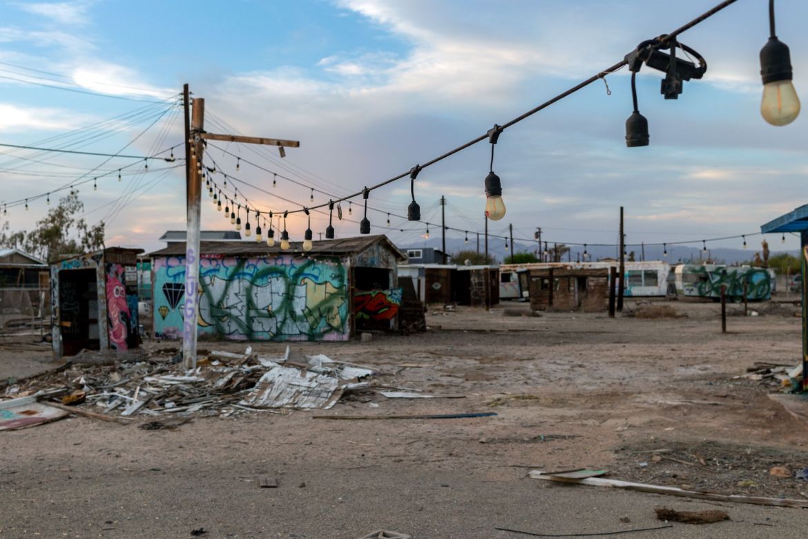 Lichterkette in Bombay Beach, Salton Sea