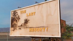 The Last Resort Billboard, am Rande von Bombay Beach, California