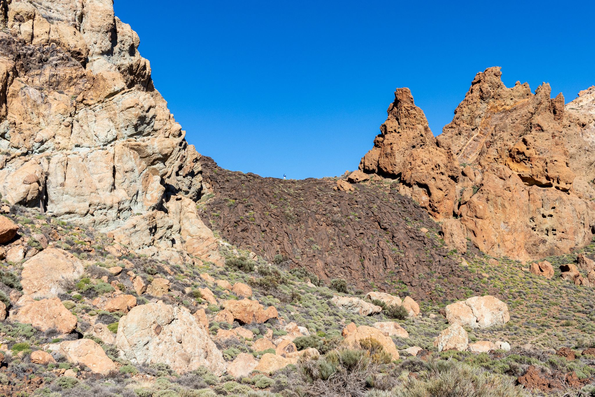 Erkalteter Magmastrom am Krater Las Cañadas, Teide, Teneriffa