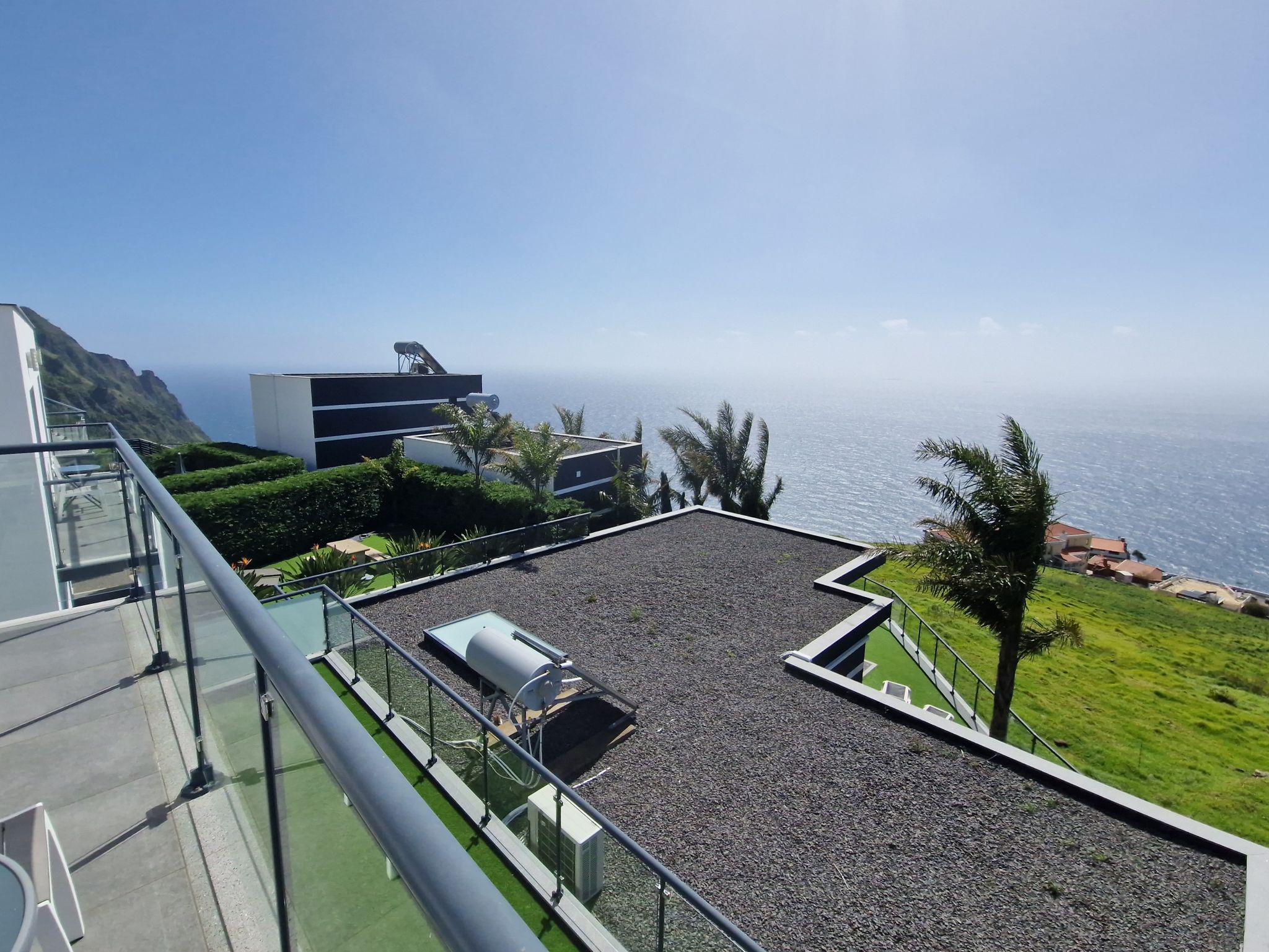 Ausblick auf das Meer von Terrasse der Sunset Cliff Villas