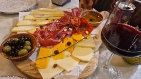Charcuterie-Board in The Old Pharmacy in Ponta do Sol, Madeira