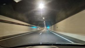 Normaler Tunnel auf Madeira, Portugal
