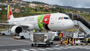 TAP Portugal Airbus Nadir Afonso am Funchal Airport, Madeira