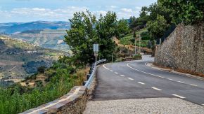 N323 im Hinterland des Dourotals, Portugal