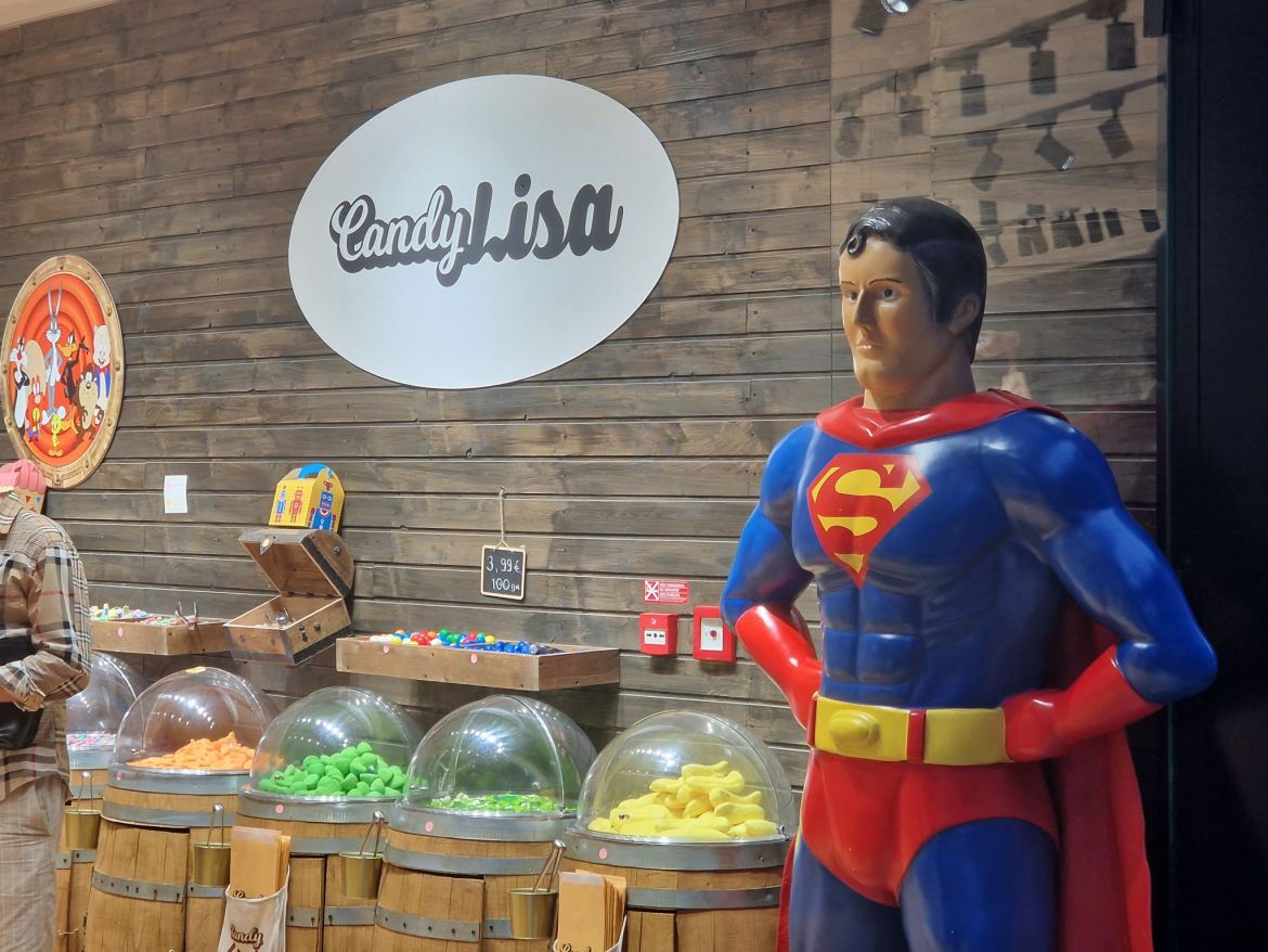 Superman bei CandyLisa in Portugal
