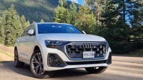 Audi Q8 in den Rocky Mountains, Kanada