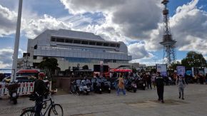 ICC Haupteingang und Funkturm, Berlin