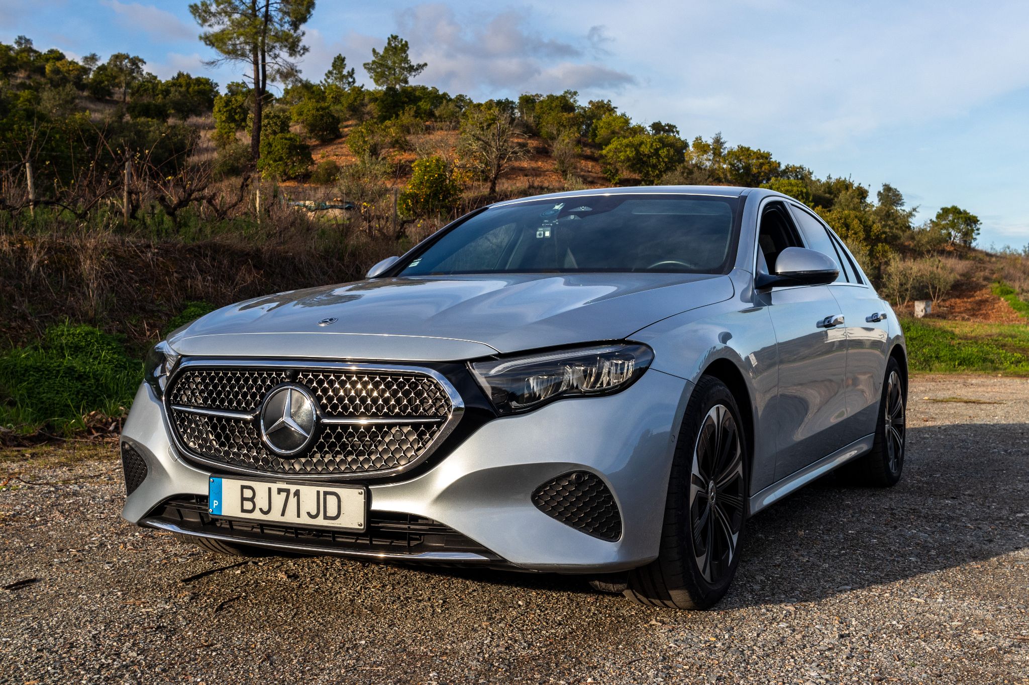 Mercedes-Benz E300 de im Fóia-Gebirge, Portugal