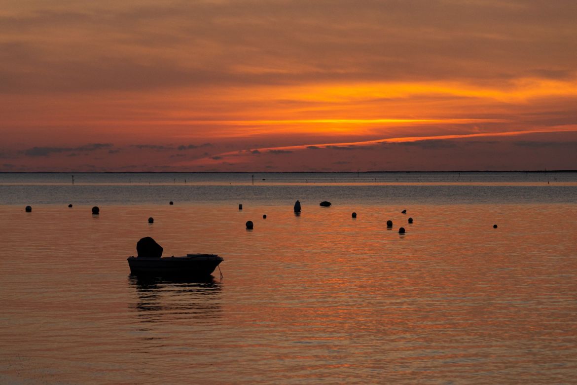 Sonnenuntergang vor der K&uuml;ste von Fuseta, Portugal