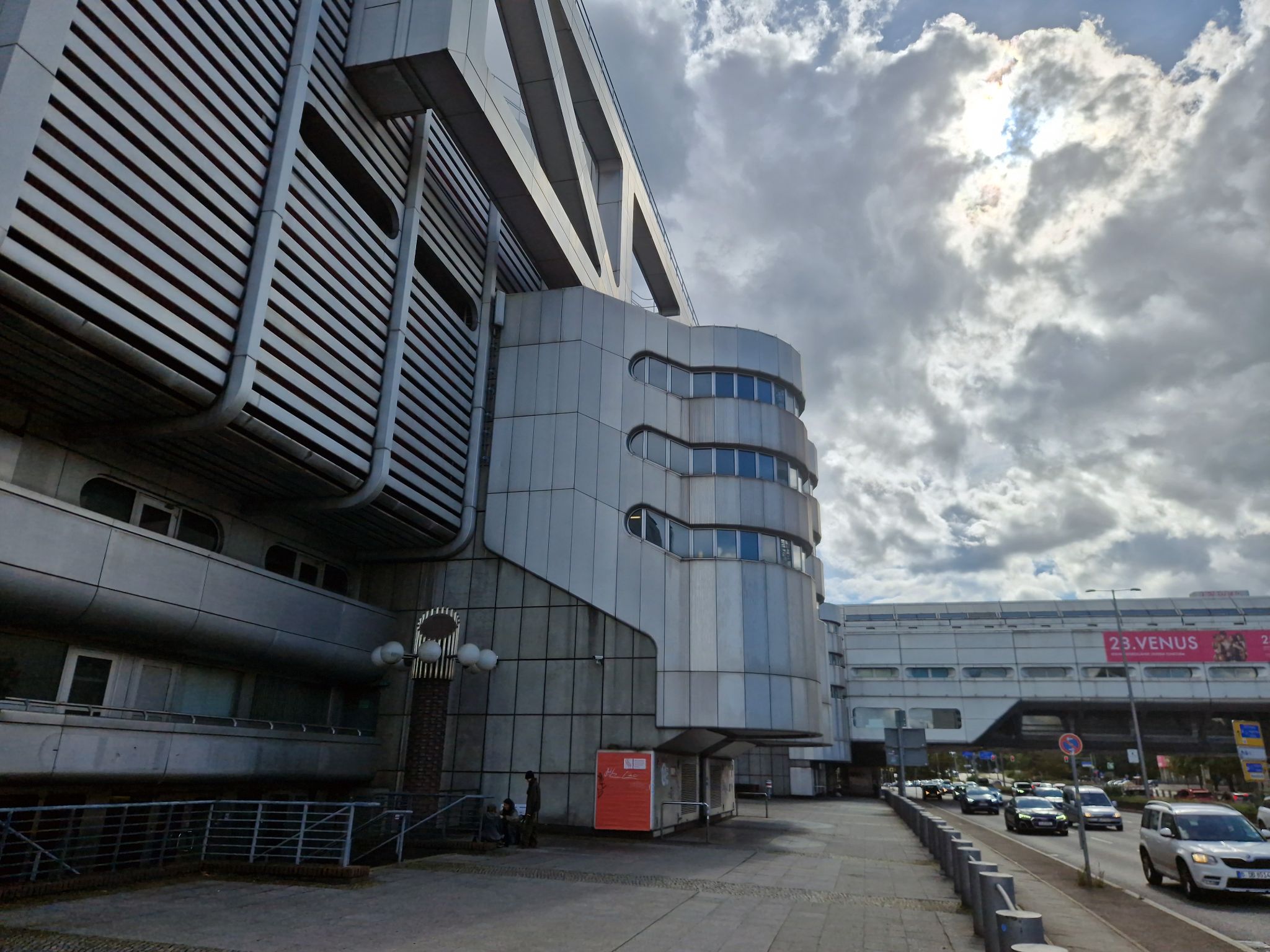 Treppenhäuser des ICC von außen, Berlin