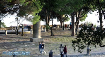 Vorplatz vom Castelo do Sao Jorge