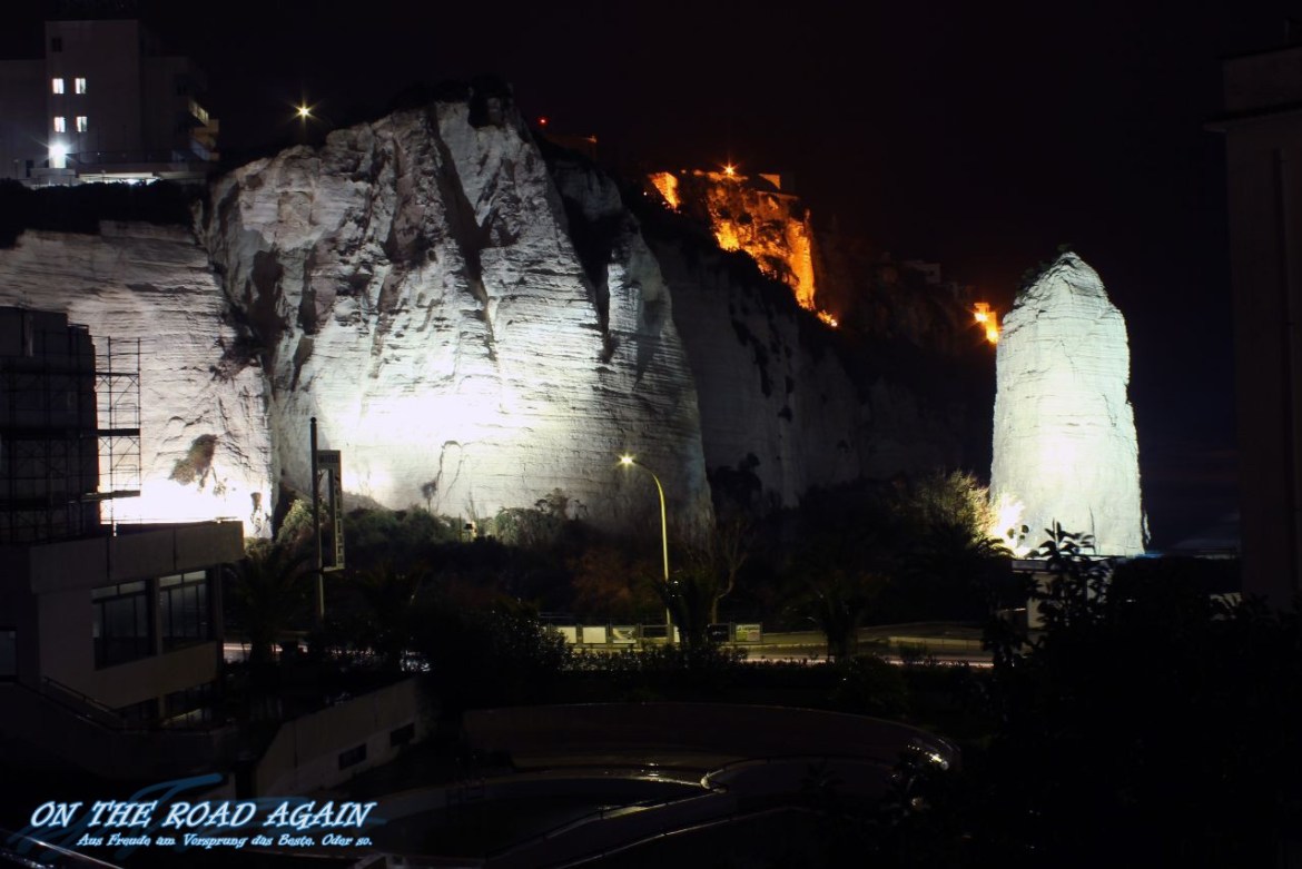 Kreidefelsen von Vieste nachts