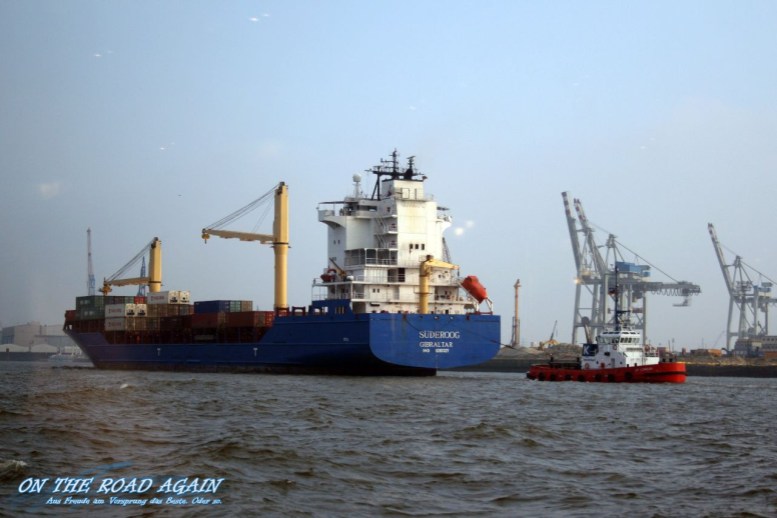 Schlepper im Hamburger Hafen