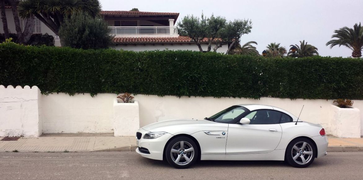 BMW Z4 und Villa