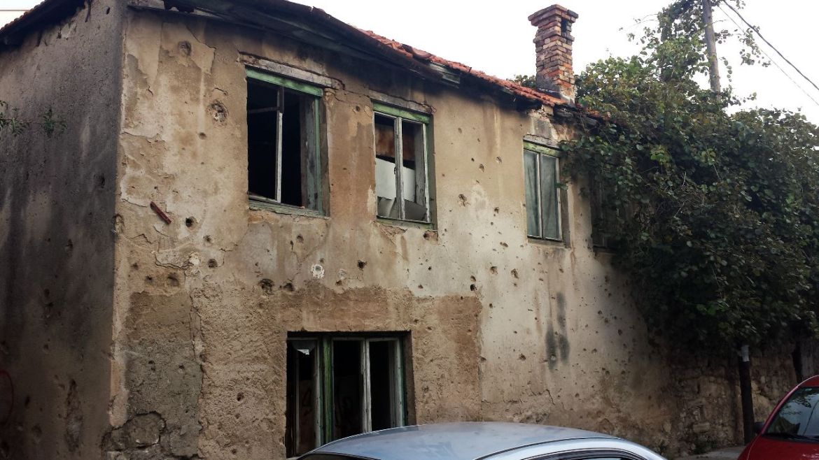 Zerstörtes Haus in der Altstadt von Mostar