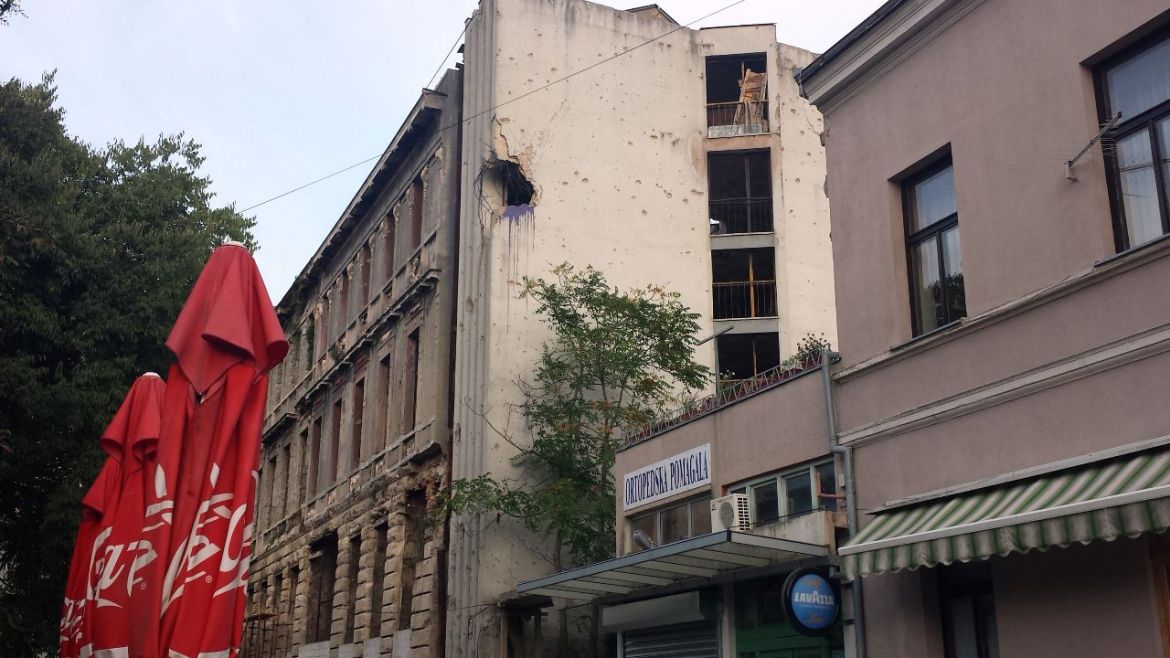 Zerstörtes Hotel in Mostar