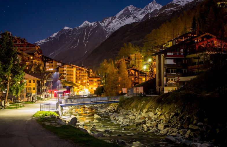 Am Bach in Zermatt, Nachts